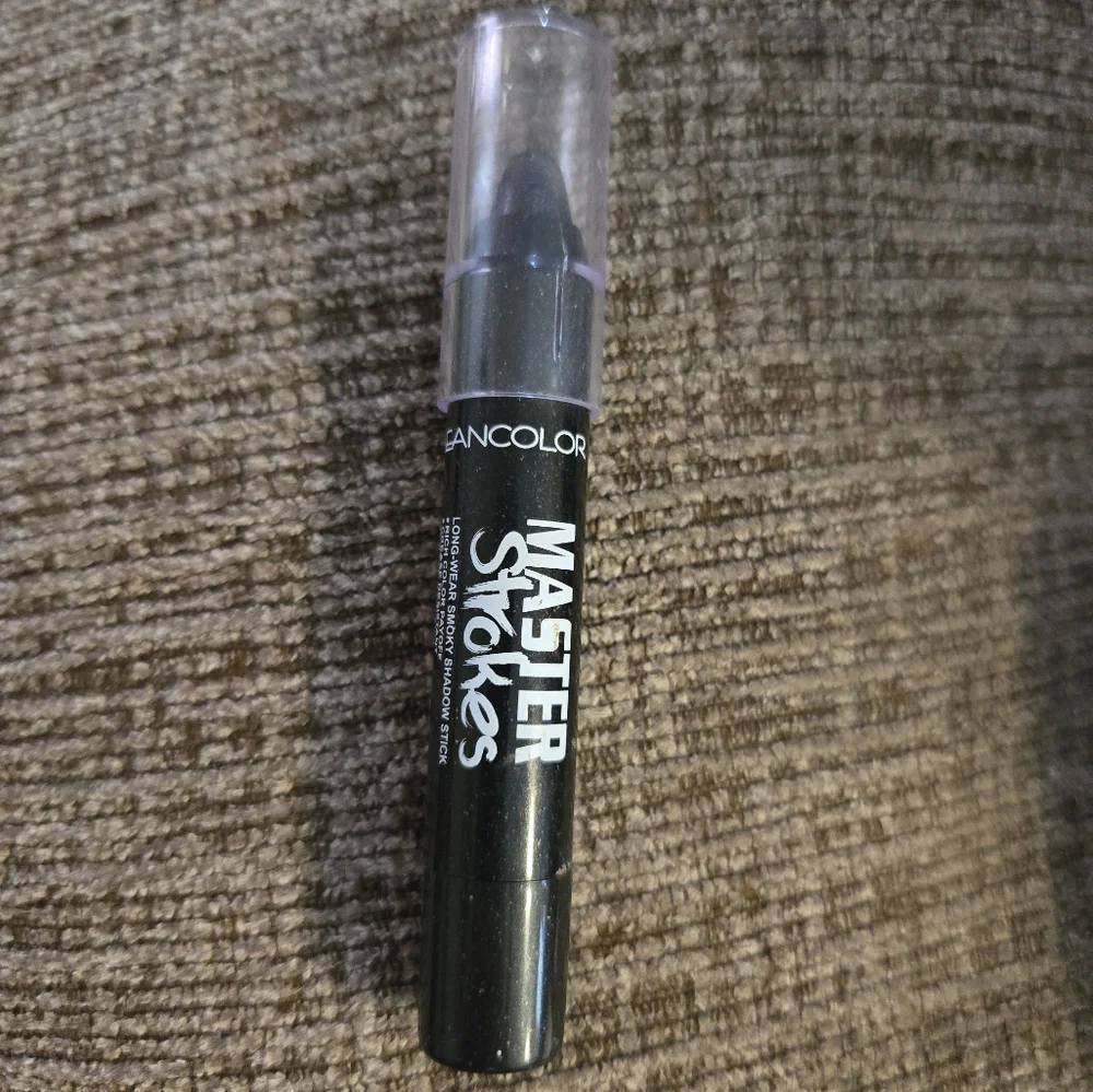 🌞KLEANCOLOR Master Strokes LONG-WEAR SMOKY SHADOW STICK in Metallic Black